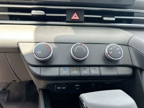 New 2026 Hyundai Elantra SE FWD image 26