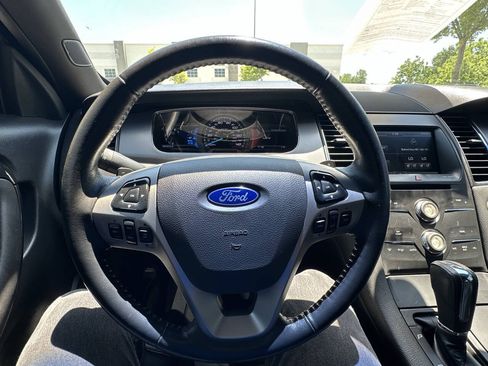 Used 2014 Ford Taurus SHO AWD/4WD image 21