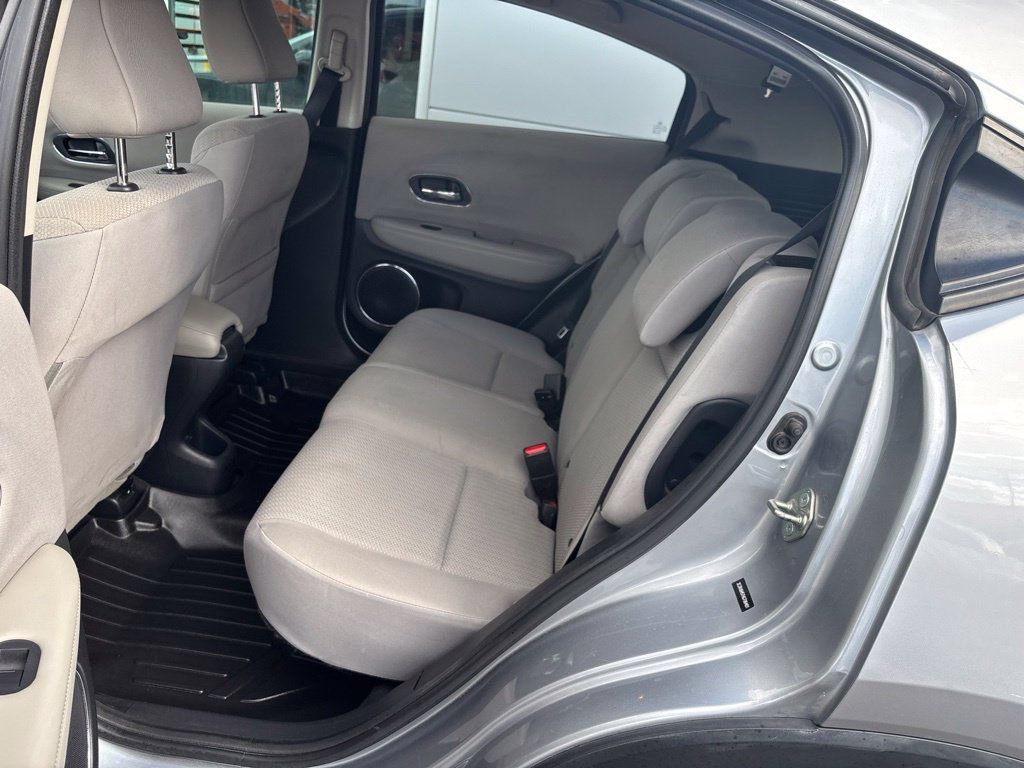 Used 2017 Honda HR-V EX image 12