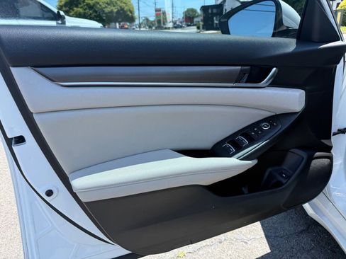 Used 2020 Honda Accord LX image 9
