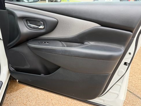 Used 2019 Nissan Murano SV w/ Cargo Package FWD image 26