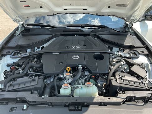 Used 2024 Nissan Z Performance w/ Floor Mat Package RWD image 30