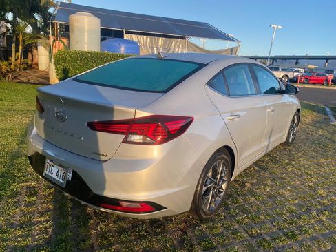 Used 2019 Hyundai Elantra Limited w/ Cargo Package FWD image 7