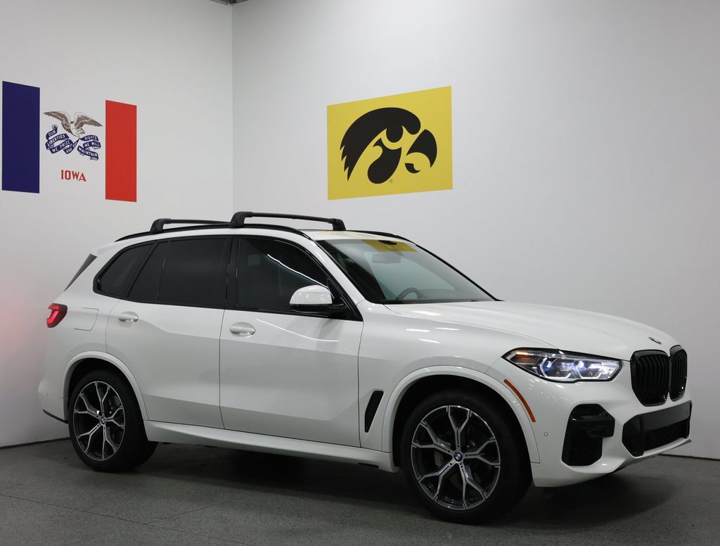 Used 2022 BMW X5 sDrive40i w/ M Sport Package RWD image 1
