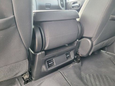 Used 2023 Chevrolet Silverado 1500 Custom Trail Boss w/ LPO, Dark Essentials Package image 28