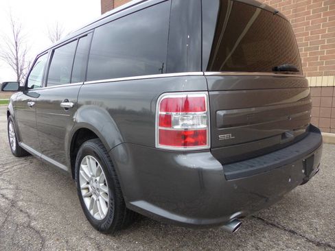 Used 2018 Ford Flex SEL w/ Equipment Group 202A image 8
