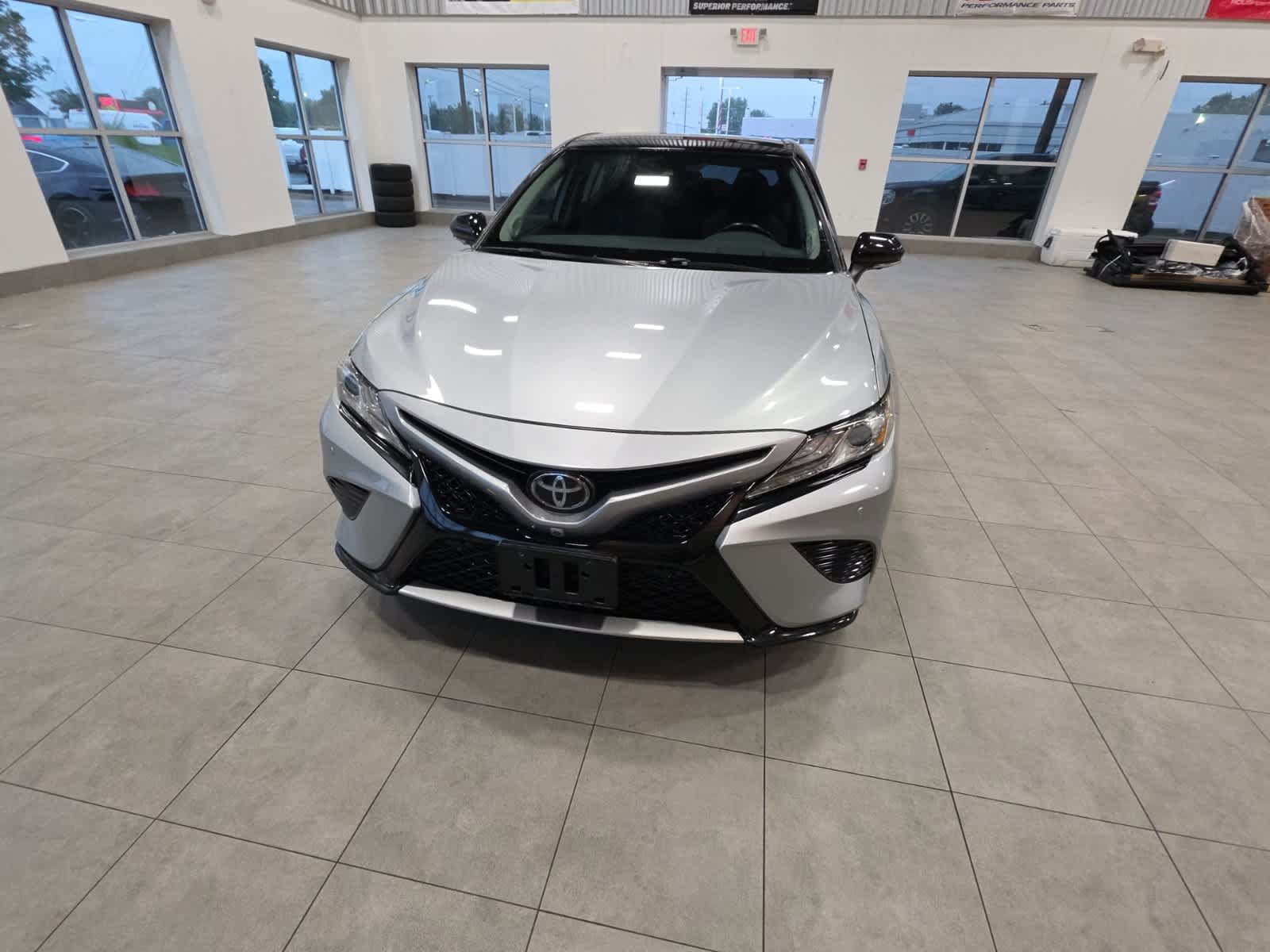 Used 2019 Toyota Camry FWD image 2