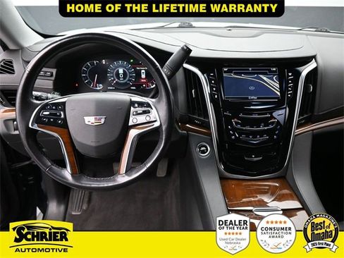 Used 2020 Cadillac Escalade Premium Luxury image 13