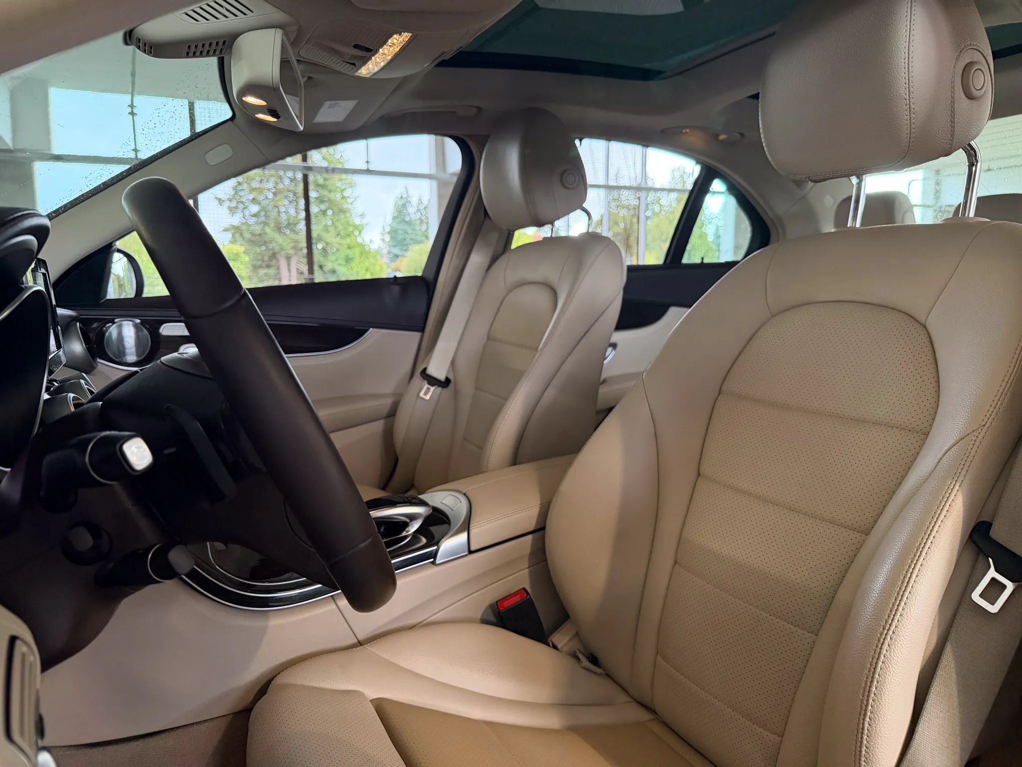 Used 2015 Mercedes-Benz C 300 4MATIC Sedan w/ Premium 1 Package image 18