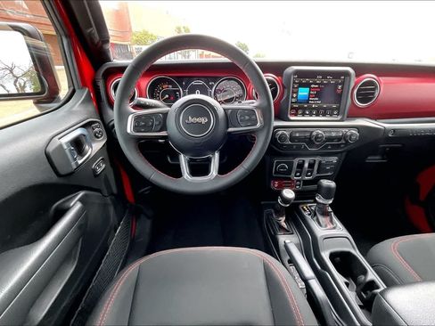Used 2023 Jeep Wrangler Rubicon w/ Steel Bumper Group AWD/4WD image 12