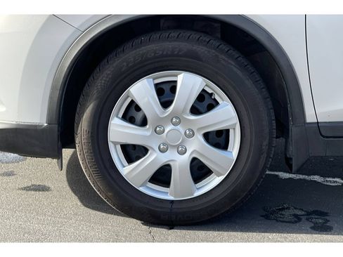 Used 2016 Nissan Rogue S FWD image 10