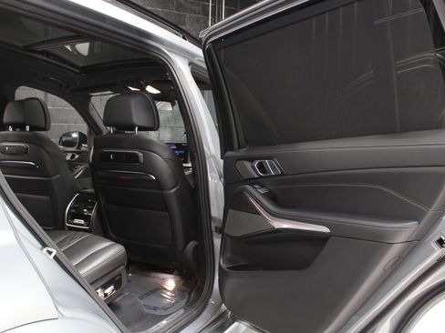 Used 2024 BMW X7 xDrive40i w/ Executive Package AWD/4WD image 41