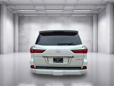 Used 2020 Lexus LX 570 4WD w/ 3rd Row & Luxury Pkg image 4