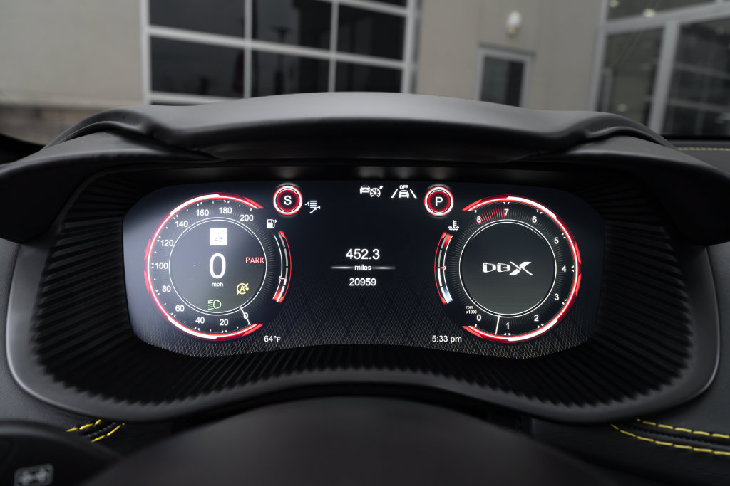 Used 2022 Aston Martin DBX AWD/4WD image 25