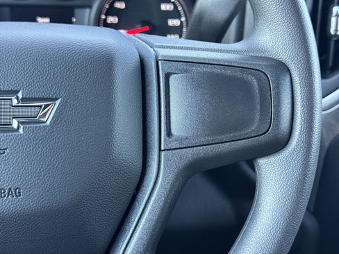 New 2026 Chevrolet Silverado 1500 Custom Trail Boss w/ LPO, Dark Essentials Package AWD/4WD image 19
