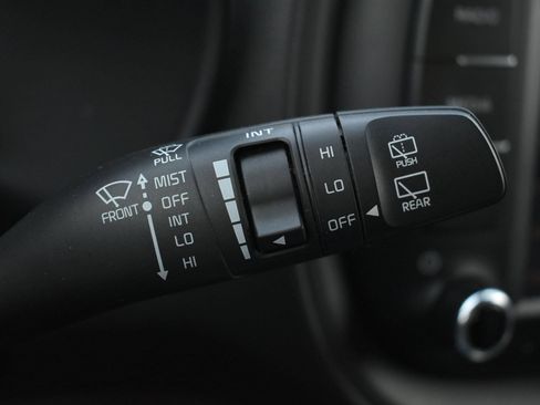 Used 2024 Kia Soul LX w/ Option Group 015 FWD image 23
