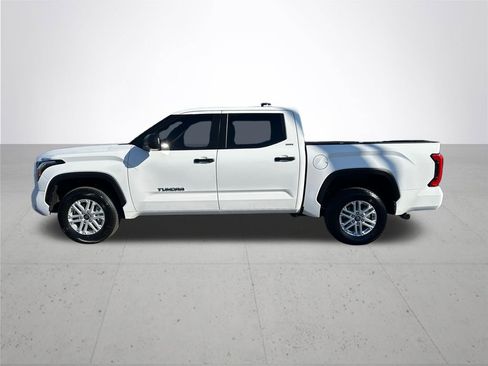 Certified 2026 Toyota Tundra SR5 AWD/4WD image 11