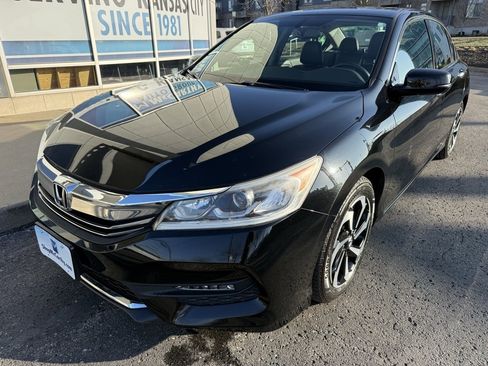 Used 2017 Honda Accord EX-L image 10
