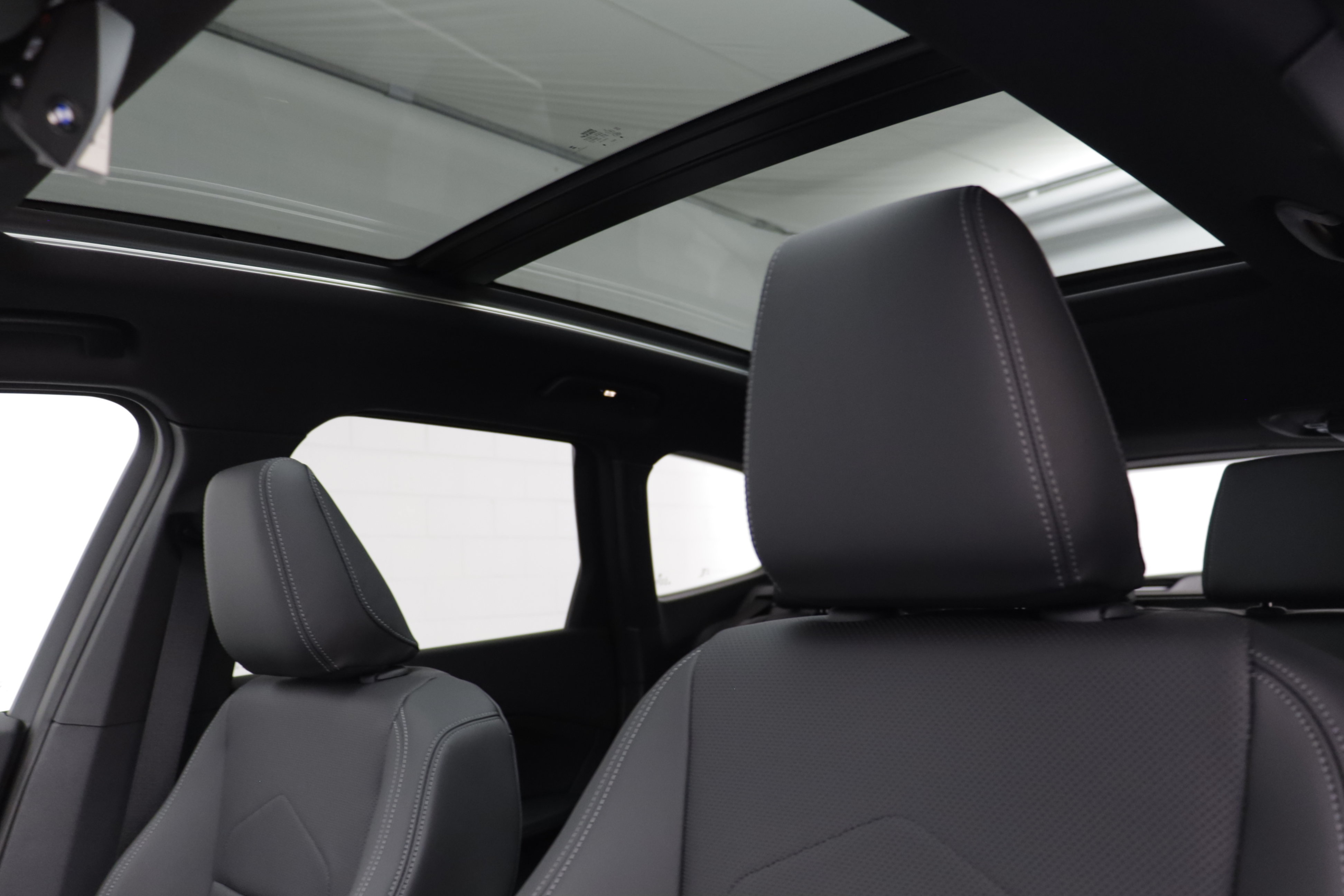 New 2027 BMW X1 xDrive28i AWD/4WD image 13