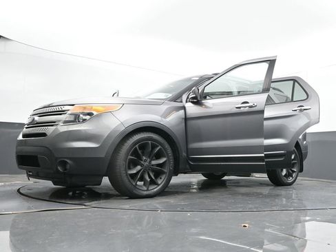 Used 2014 Ford Explorer XLT w/ Equipment Group 202A image 66