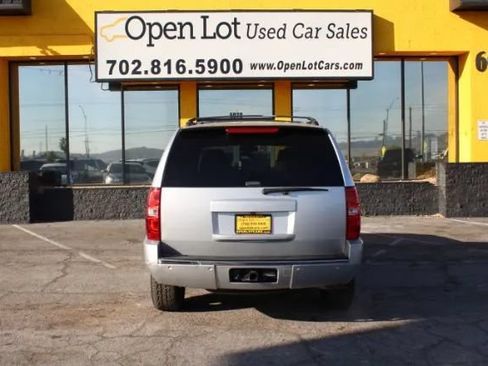Used 2012 Chevrolet Tahoe LTZ RWD image 6