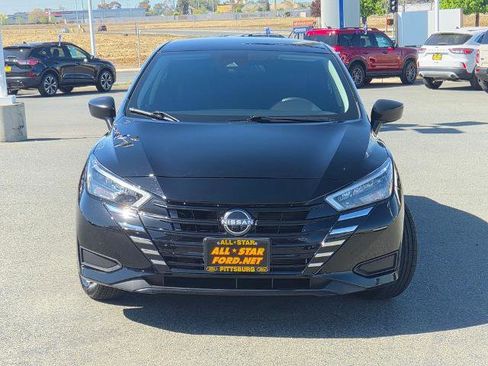 Used 2025 Nissan Versa S w/ Trunk Package image 2