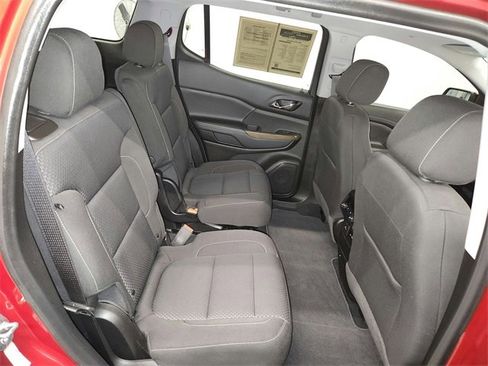 Used 2022 GMC Acadia SLE w/ Driver Convenience Package image 40