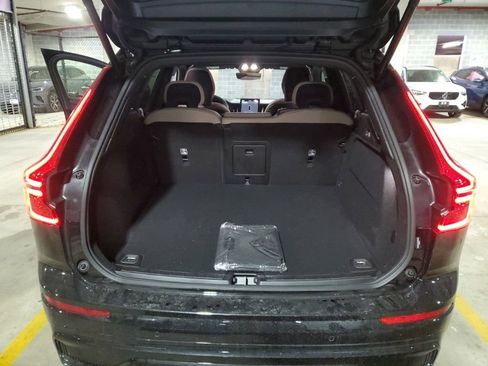 Used 2026 Volvo XC60 B5 Core image 43