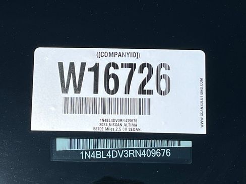 Used 2024 Nissan Altima 2.5 SV FWD image 22
