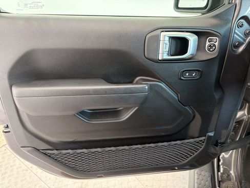 Used 2024 Jeep Wrangler Sport AWD/4WD image 25