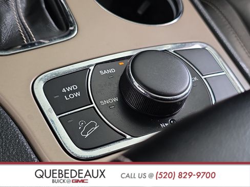 Used 2017 Jeep Grand Cherokee Limited AWD/4WD image 21