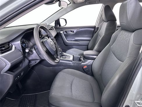 Used 2022 Toyota RAV4 XLE image 20