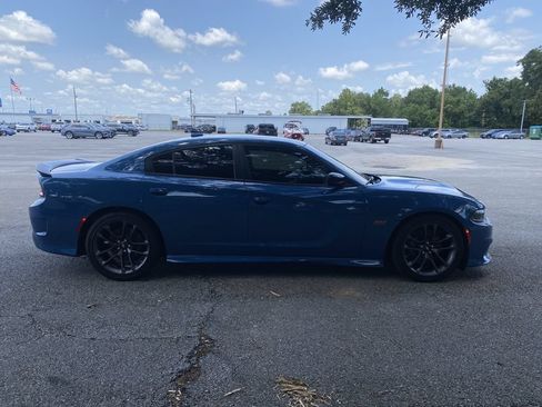Used 2023 Dodge Charger Scat Pack w/ Plus Group RWD image 9