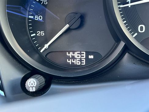 Used 2025 Porsche Macan image 31