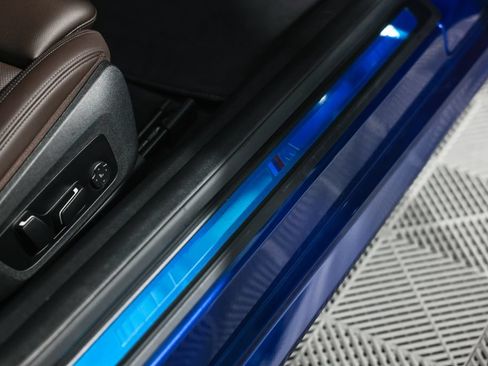 Used 2026 BMW M440i Coupe w/ Premium Package RWD image 23