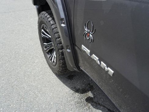 Used 2022 RAM 1500 Big Horn AWD/4WD image 12