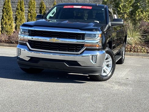 Used 2018 Chevrolet Silverado 1500 LT w/ All Star Edition image 5