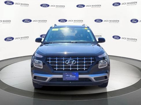 Used 2022 Hyundai Venue SEL FWD image 8