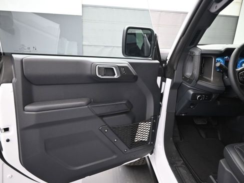 New 2026 Ford Bronco Badlands AWD/4WD image 13