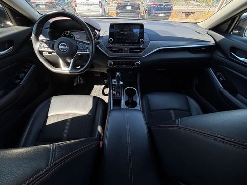 Used 2025 Nissan Altima 2.5 SR image 35