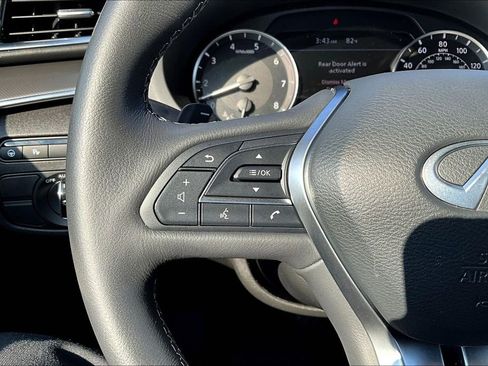 Certified 2024 INFINITI QX50 Luxe image 26