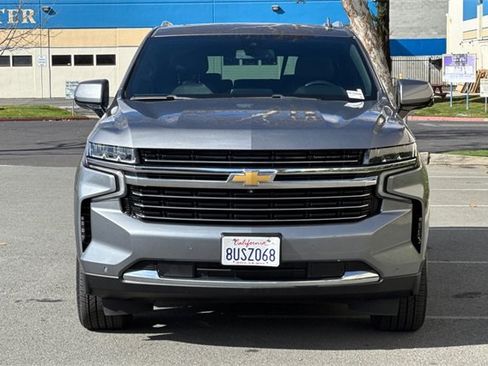 Used 2021 Chevrolet Suburban LT w/ LT Signature Package image 9