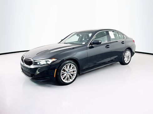 Used 2024 BMW 330i Sedan image 3