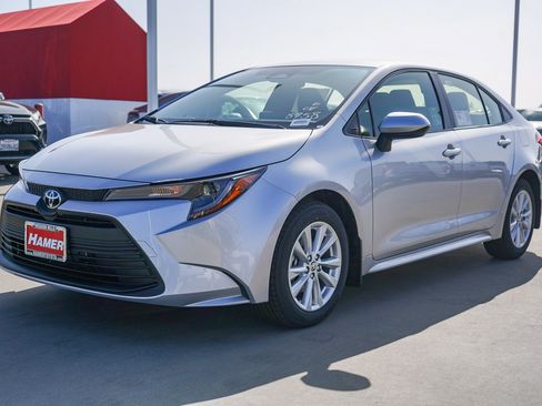 New 2026 Toyota Corolla LE FWD image 3