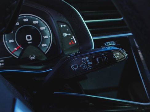 Used 2023 Audi Q7 3.0T Premium w/ Convenience Package image 25