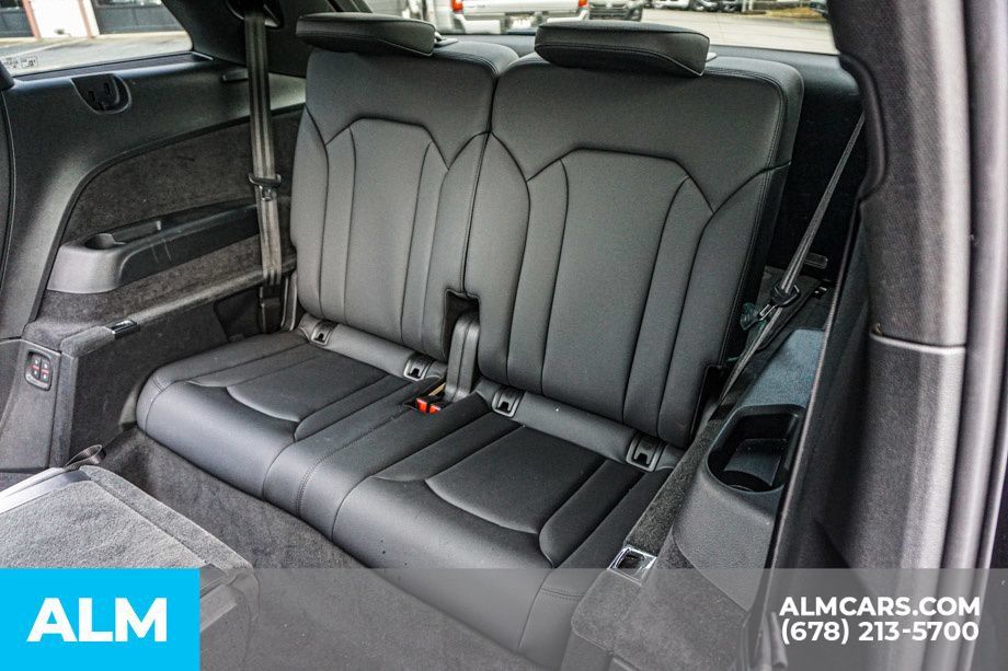 Used 2023 Audi Q7 2.0T Premium w/ Convenience Package AWD/4WD image 17