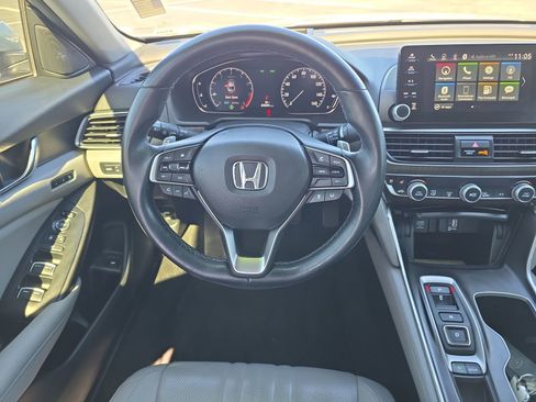 Used 2020 Honda Accord Touring image 9