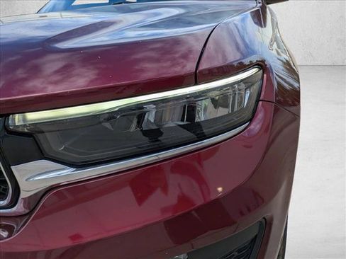 Used 2022 Jeep Grand Cherokee L Overland image 9