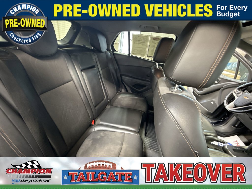 Used 2018 Chevrolet Trax LT w/ Sun & Sound Package FWD image 35
