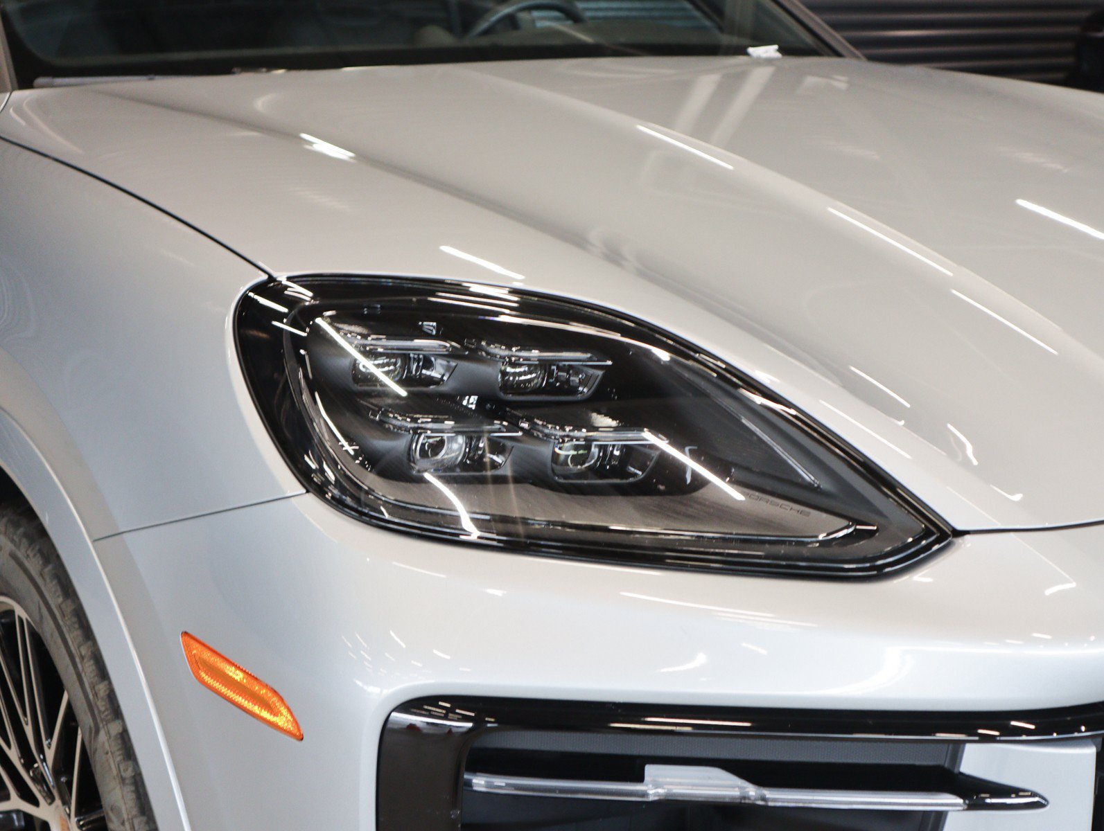 Certified 2026 Porsche Cayenne Coupe AWD/4WD image 28